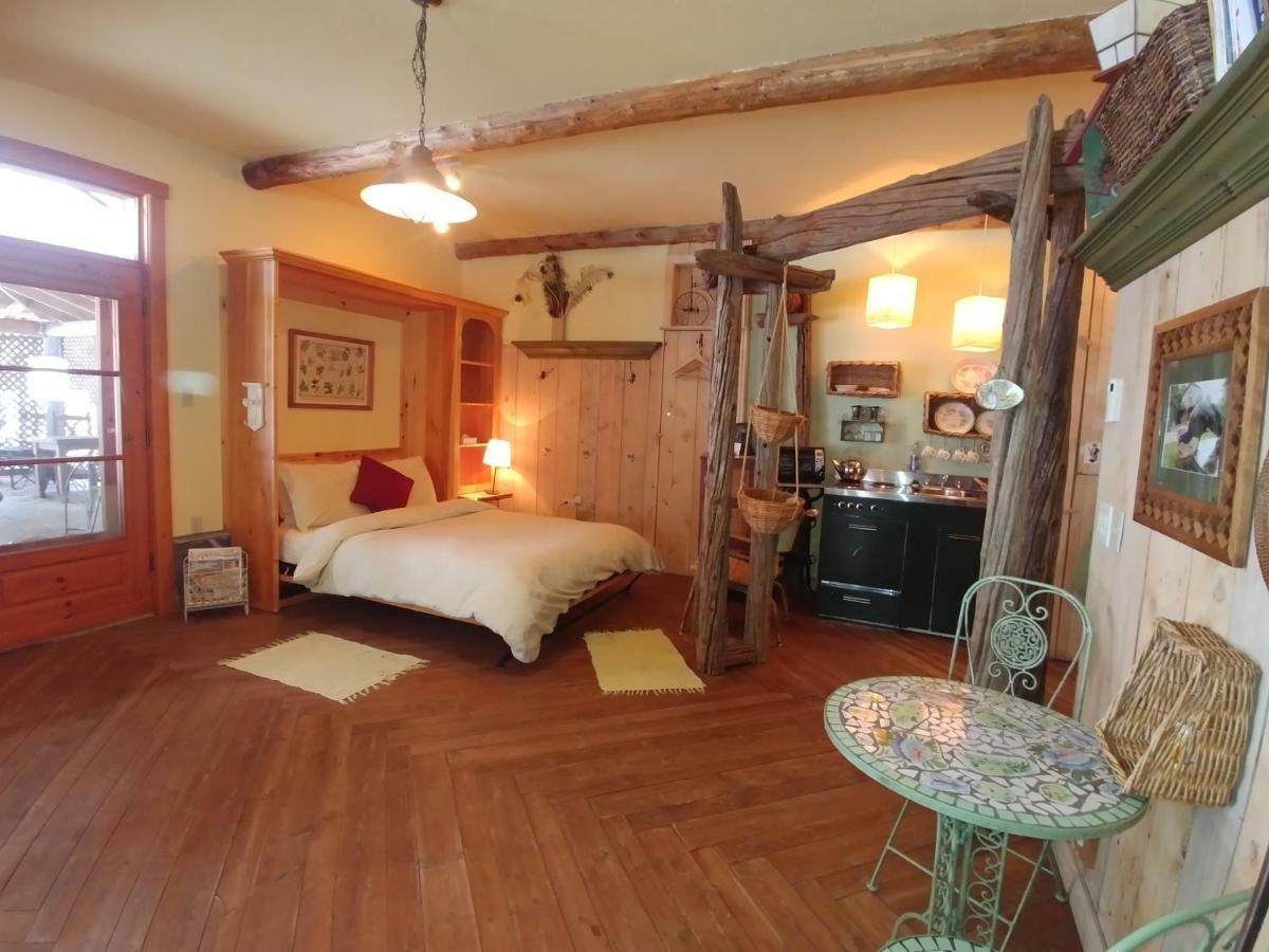 Jardins De L'Achillee Millefeuille Bed and Breakfast La Conception Eksteriør billede